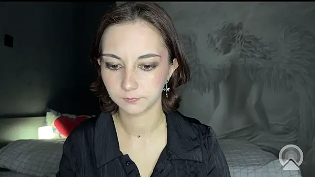 Snapshot of Amalia_Lambert_13 chatting on 17, 5, 2026 Amalia Lambert 13 online show from 17, 5, 2026