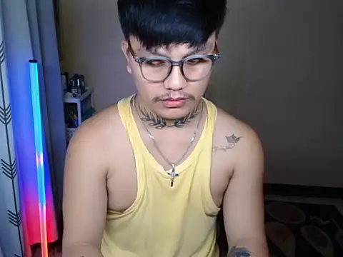 Snapshot of Ashtonfuckingboi chatting on 3, 7, 2026 Ashtonfuckingboi online show from 3, 7, 2026