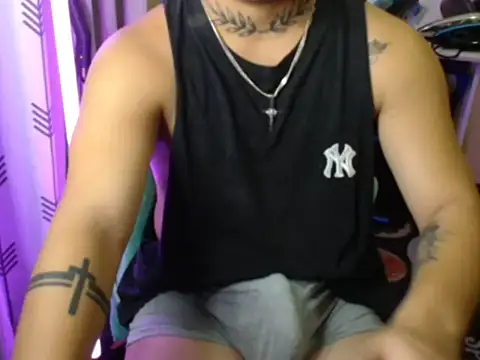 Snapshot of Ashtonfuckingboi chatting on 20, 7, 2026 Ashtonfuckingboi online show from 20, 7, 2026
