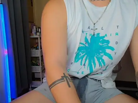 Snapshot of Ashtonfuckingboi chatting on 2, 7, 2026 Ashtonfuckingboi online show from 2, 7, 2026