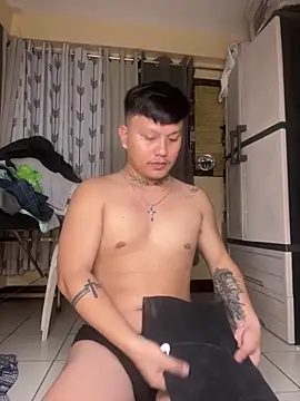 Snapshot of Ashtonfuckingboi chatting on 11, 6, 2026 Ashtonfuckingboi online show from 11, 6, 2026