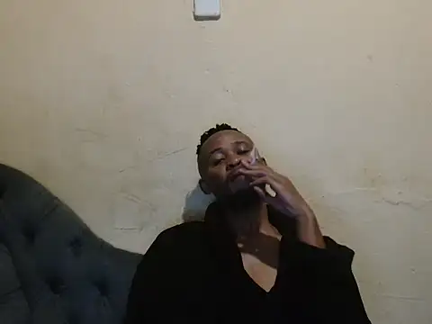 Snapshot of xxTroyX chatting on 2, 6, 2026 xxTroyX online show from 2, 6, 2026