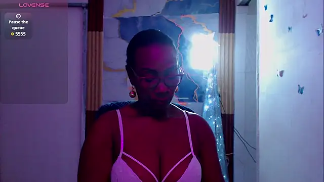 jannyheat online show from 8, 3, 2026