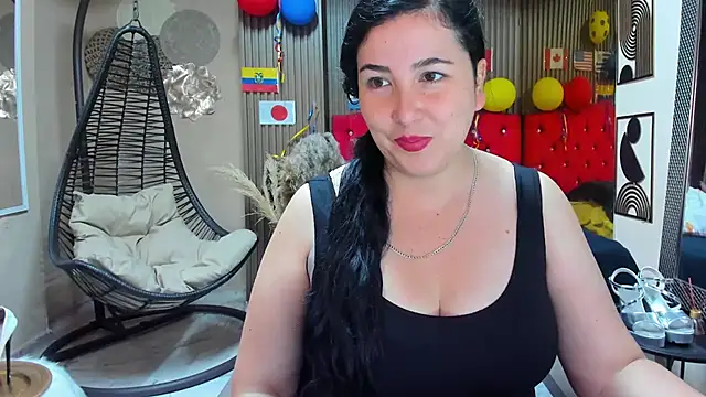 Snapshot of BBWLuxuryMuse chatting on 17, 7, 2026 BBWLuxuryMuse online show from 17, 7, 2026