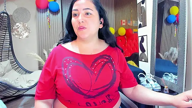 Snapshot of BBWLuxuryMuse chatting on 21, 7, 2026 BBWLuxuryMuse online show from 21, 7, 2026
