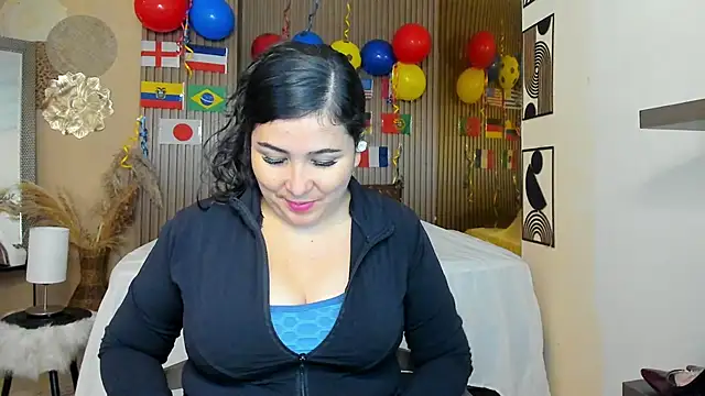 Snapshot of BBWLuxuryMuse chatting on 15, 6, 2026 BBWLuxuryMuse online show from 15, 6, 2026