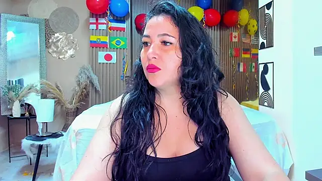 Snapshot of BBWLuxuryMuse chatting on 16, 6, 2026 BBWLuxuryMuse online show from 16, 6, 2026