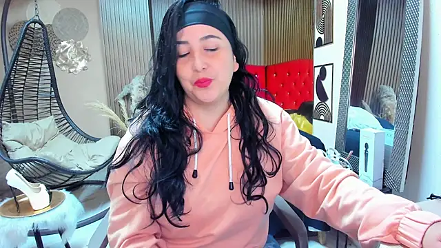 Snapshot of BBWLuxuryMuse chatting on 25, 7, 2026 BBWLuxuryMuse online show from 25, 7, 2026
