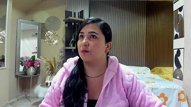 Snapshot of BBWLuxuryMuse chatting on 6, 5, 2026 BBWLuxuryMuse online show from 6, 5, 2026