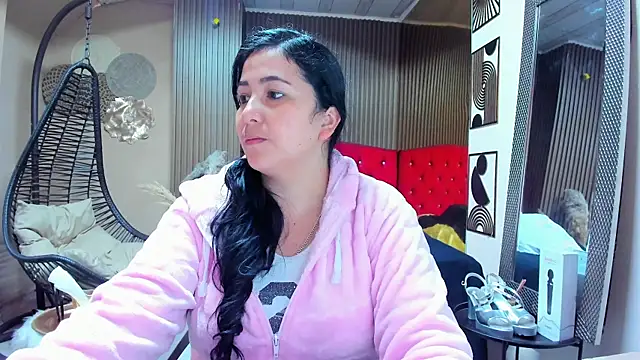 Snapshot of BBWLuxuryMuse chatting on 24, 7, 2026 BBWLuxuryMuse online show from 24, 7, 2026
