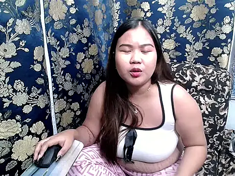 Snapshot of hotchickgirl chatting on 11, 5, 2026 hotchickgirl online show from 11, 5, 2026