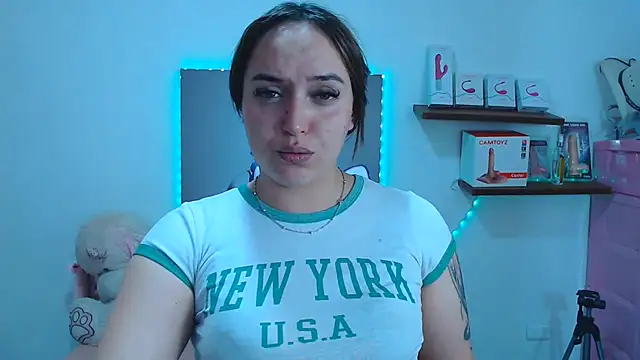 Snapshot of anyela_bubble18 chatting on 17, 7, 2026 anyela bubble18 online show from 17, 7, 2026