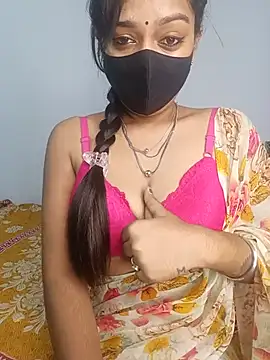 Snapshot of Menaxi_Baby7 chatting on 18, 5, 2026 Menaxi Baby7 online show from 18, 5, 2026