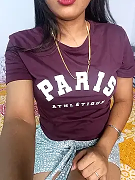 Snapshot of Menaxi_Baby7 chatting on 15, 5, 2026 Menaxi Baby7 online show from 15, 5, 2026