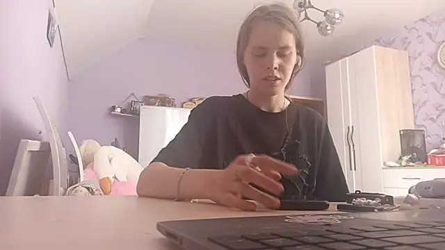 TabithaKorey online show from 9, 7, 2026
