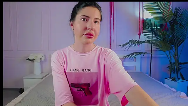 Emily xoo online show from 1, 6, 2026