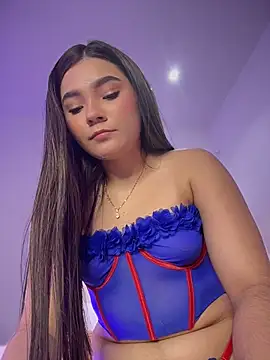 Snapshot of Mia_Rodriguezz_ chatting on 10, 5, 2026 Mia Rodriguezz online show from 10, 5, 2026