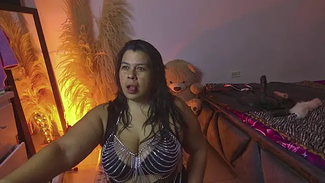 Snapshot of Martina_Foxy01 chatting on 10, 6, 2026 Martina Foxy01 online show from 10, 6, 2026