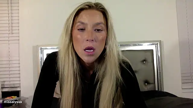 Misss alyssaaa online show from 10, 6, 2026