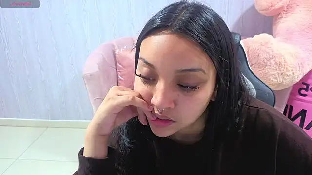 Snapshot of lia_harper_t chatting on 12, 7, 2026 lia harper t online show from 12, 7, 2026