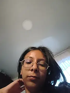 Snapshot of OshunHoney chatting on 5, 6, 2026 OshunHoney online show from 5, 6, 2026