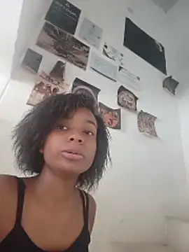Snapshot of OshunHoney chatting on 18, 5, 2026 OshunHoney online show from 18, 5, 2026