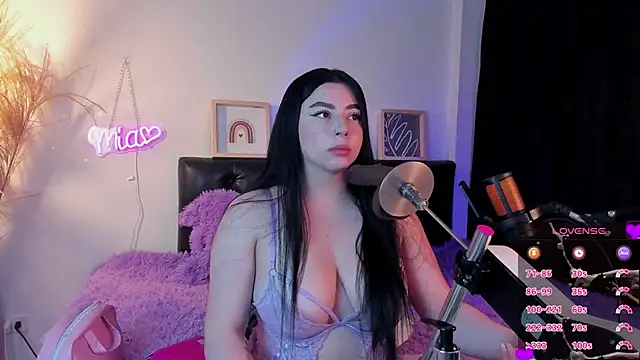 Snapshot of mia_valentine__ chatting on 29, 5, 2026 mia valentine online show from 29, 5, 2026
