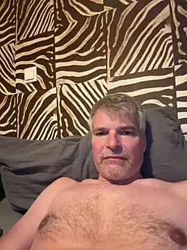 Snapshot of Thor-82 chatting on 17, 5, 2026 Thor-82 online show from 17, 5, 2026