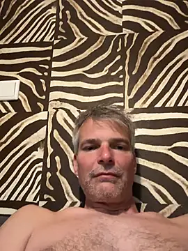 Snapshot of Thor-82 chatting on 7, 5, 2026 Thor-82 online show from 7, 5, 2026