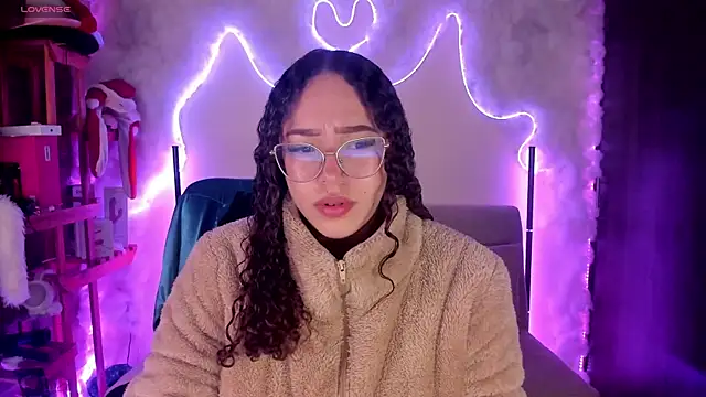 Snapshot of liz_martins1 chatting on 4, 8, 2026 liz martins1 online show from 4, 8, 2026
