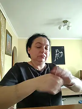 Snapshot of EmmaEmmy40 chatting on 8, 5, 2026 EmmaEmmy40 online show from 8, 5, 2026
