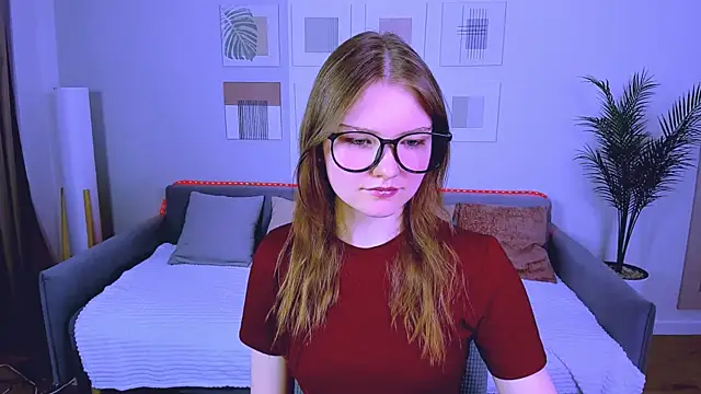 Snapshot of LookEva chatting on 4, 5, 2026 LookEva online show from 4, 5, 2026
