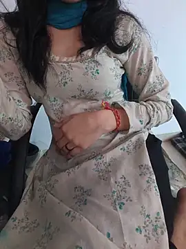zoya baby  online show from 13, 6, 2026