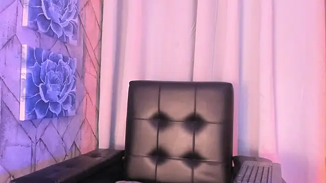 Snapshot of Jaadewest chatting on 16, 7, 2026 Jaadewest online show from 16, 7, 2026