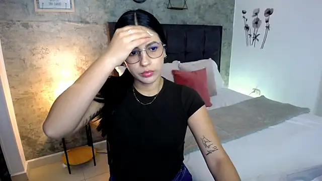 Snapshot of isa_cruzx chatting on 15, 5, 2026 isa cruzx online show from 15, 5, 2026