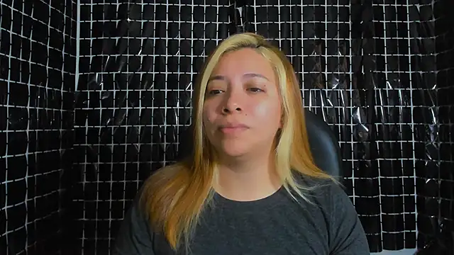 Snapshot of MissAlmaFenix chatting on 2, 6, 2026 MissAlmaFenix online show from 2, 6, 2026