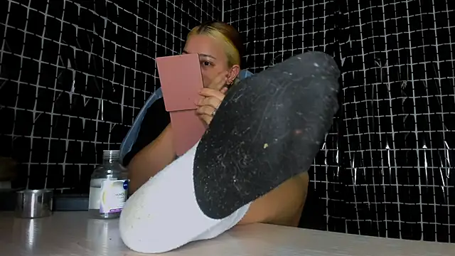 Snapshot of MissAlmaFenix chatting on 29, 5, 2026 MissAlmaFenix online show from 29, 5, 2026