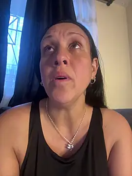 Snapshot of Cloe-Fire chatting on 4, 8, 2026 Cloe-Fire online show from 4, 8, 2026