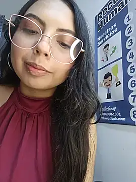 Snapshot of JENNIFER__03 chatting on 4, 8, 2026 JENNIFER 03 online show from 4, 8, 2026