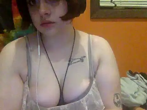 moniqueisalovergirl online show from 18, 5, 2026