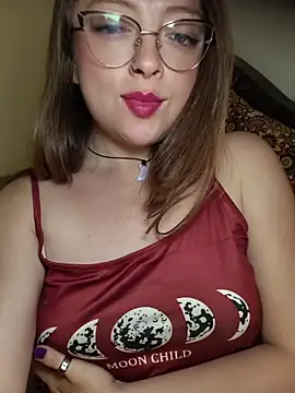 Snapshot of Lilith_Desire chatting on 16, 6, 2026 Lilith Desire online show from 16, 6, 2026