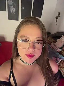 Snapshot of Lilith_Desire chatting on 25, 5, 2026 Lilith Desire online show from 25, 5, 2026