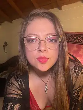 Snapshot of Lilith_Desire chatting on 6, 5, 2026 Lilith Desire online show from 6, 5, 2026