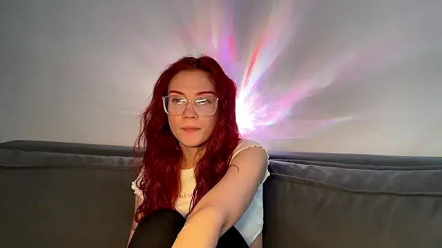 Snapshot of silvia998 chatting on 24, 5, 2026 silvia998 online show from 24, 5, 2026