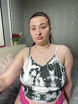 AureTease online show from 18, 5, 2026
