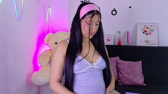 Sara Blum online show from 22, 6, 2026