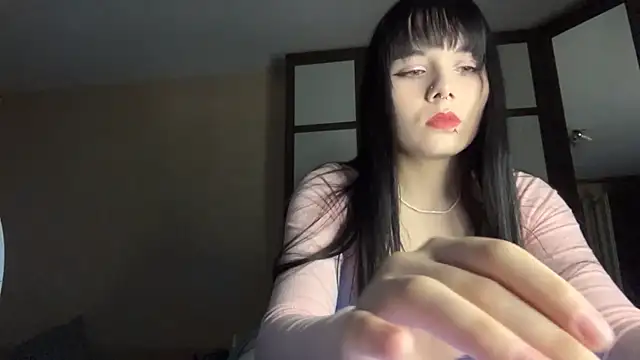 gothicq online show from 9, 5, 2026