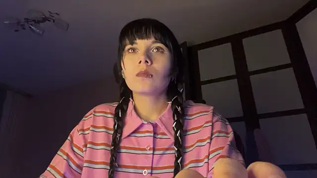 gothicq online show from 25, 5, 2026