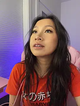 Snapshot of petiteTai chatting on 12, 5, 2026 petiteTai online show from 12, 5, 2026