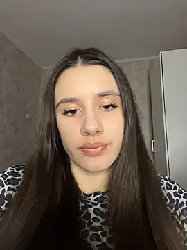 Selena Mur  online show from 3, 6, 2026